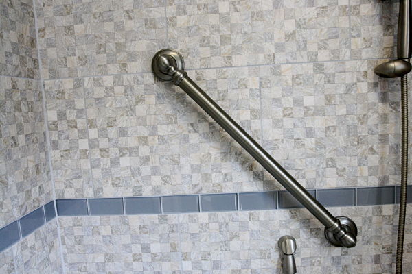 4 Facts to Know About Bathroom Grab Bars