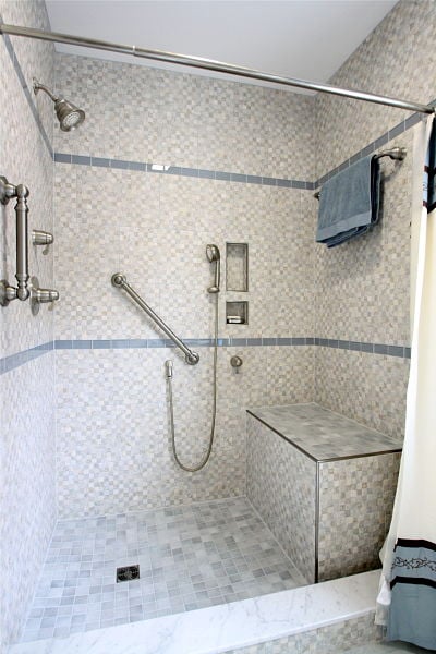 https://www.mcclurgteam.com/hs-fs/hubfs/Imported_Blog_Media/walk-in-shower-with-grab-bars-3-1.jpg?width=400&name=walk-in-shower-with-grab-bars-3-1.jpg